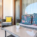 Blue Lagoon Seafront Appartement *