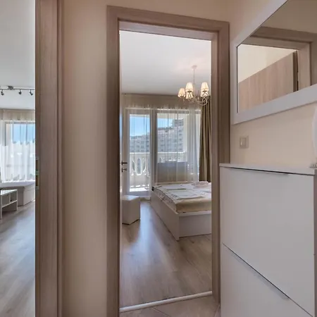 Blue Lagoon Seafront * Varna