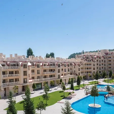 Blue Lagoon Seafront Warna