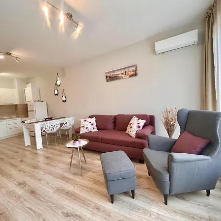 Blue Lagoon Seafront * Warna