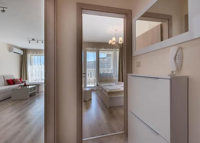 Blue Lagoon Seafront * Βάρνα