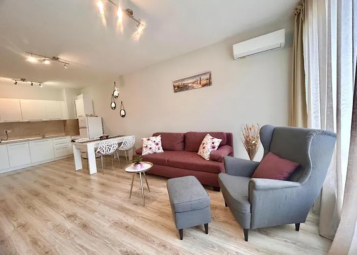 Blue Lagoon Seafront * Βάρνα