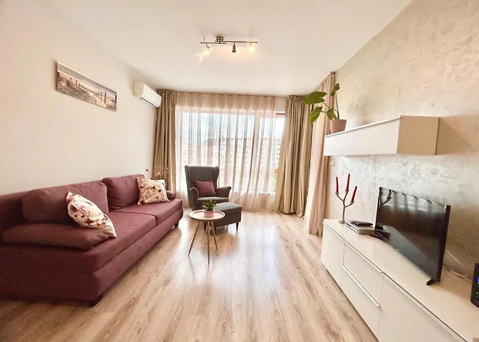 Blue Lagoon Seafront Διαμέρισμα