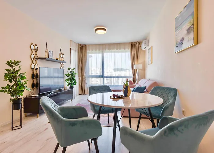 Blue Lagoon Seafront Διαμέρισμα Βάρνα